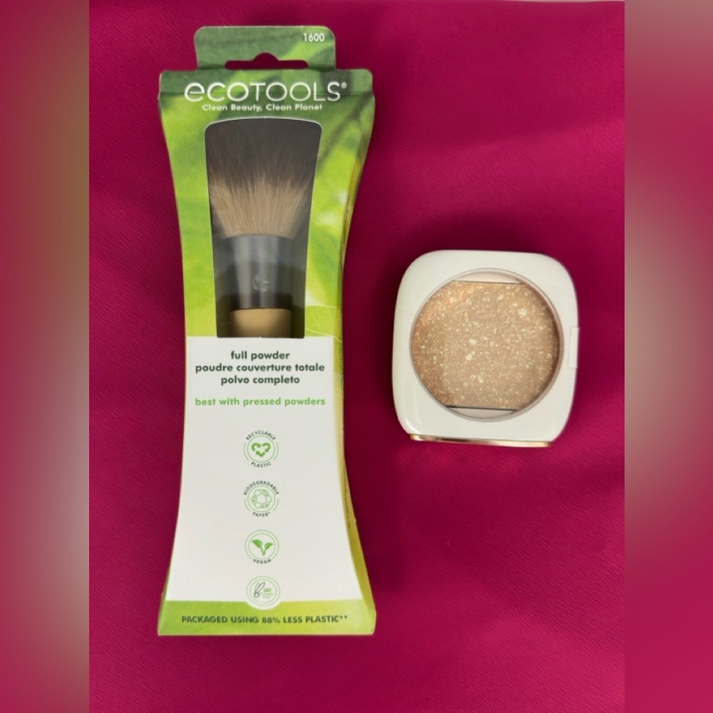 FLOWER Beauty Stellar Prismatic Highlighter-Luna & EcoTool Full Powder Brush NWT
